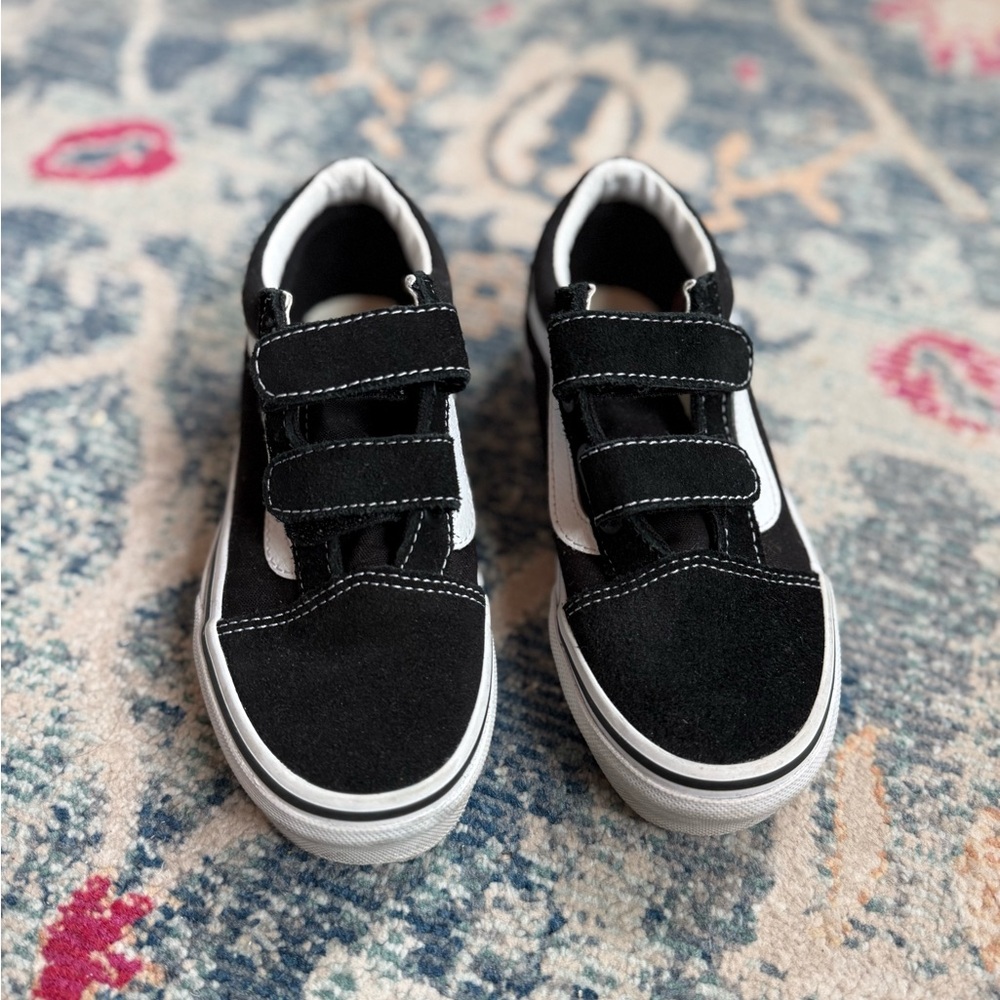 Vans Kids old skool Black & White Velcro Skate Shoes - Picture 2 of 4